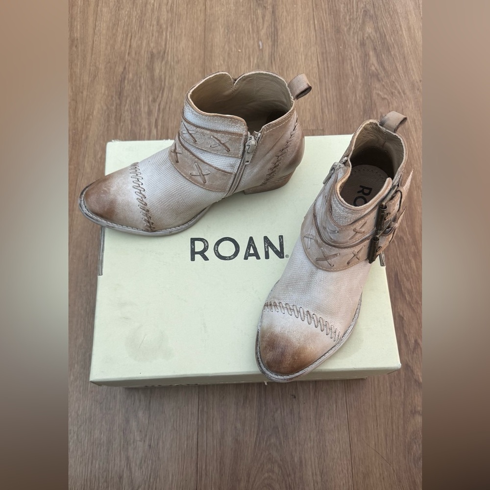 Women's Tan Ankle Boots